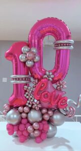 This bouquet include two 34 inch foil numbers, one 18 inch foil balloons and three to six helium balloons choose digit and color of your choice